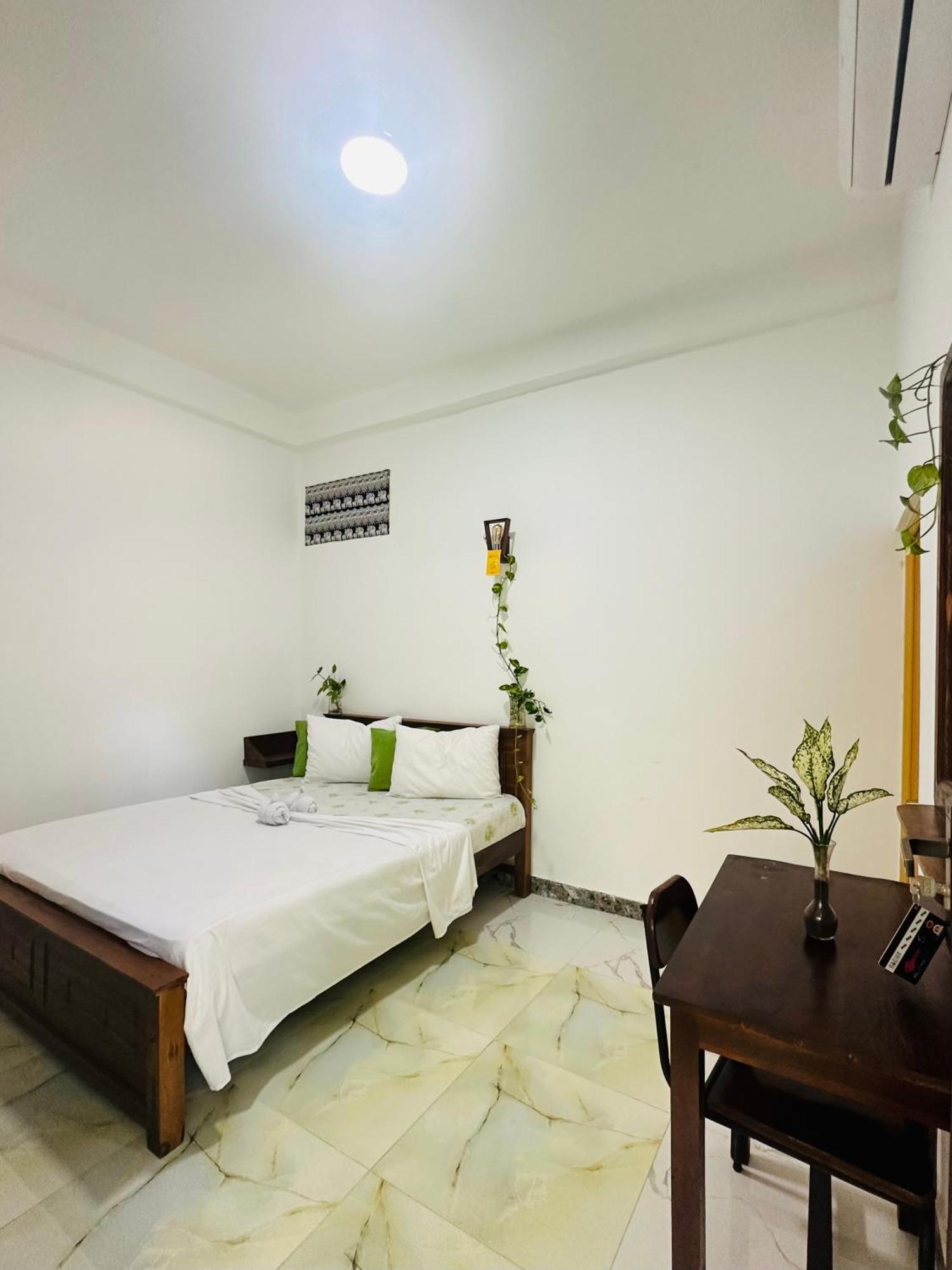 Jaya Villa - Near Airport Negombo Esterno foto